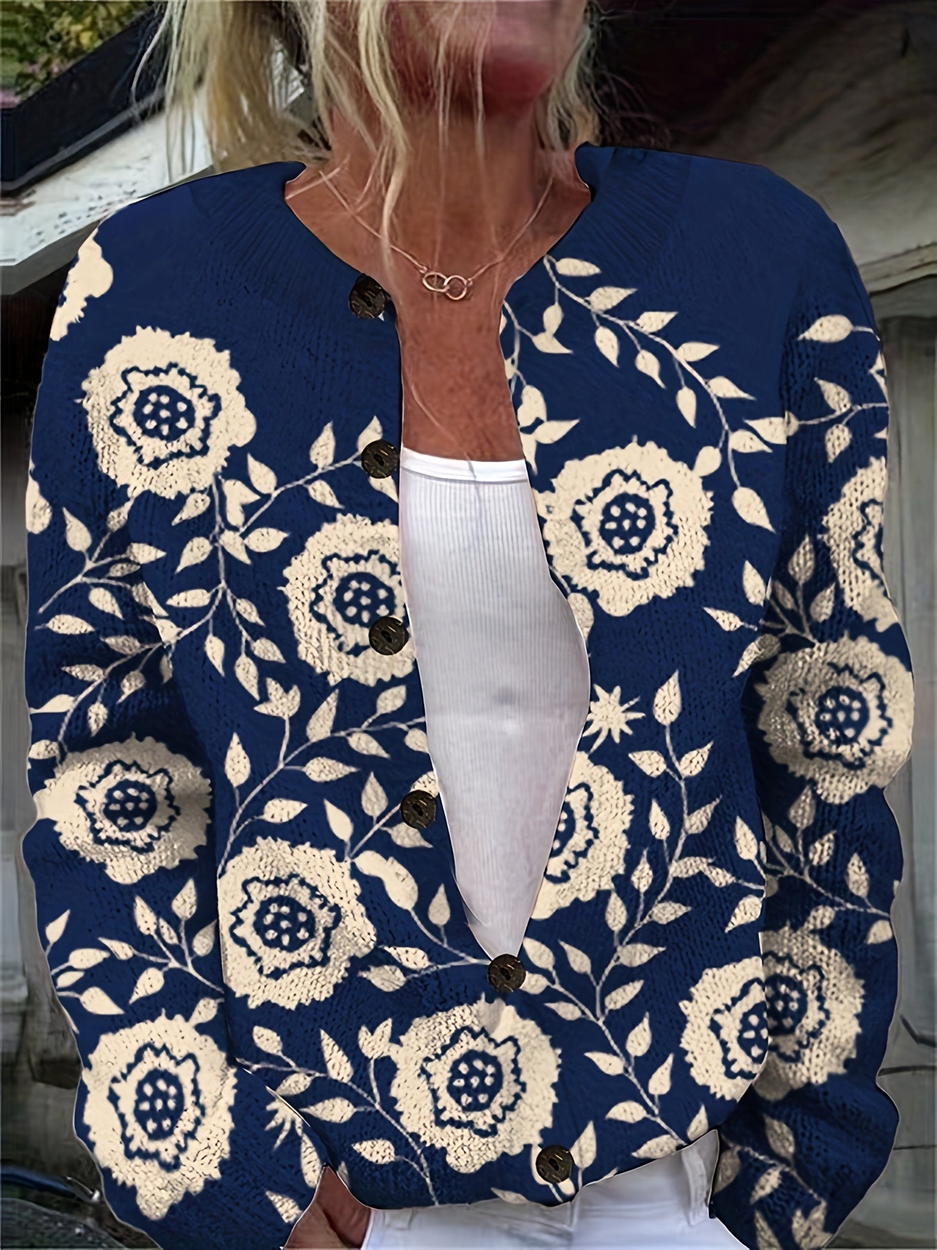 Eleanor – Midnight Bloom Cardigan