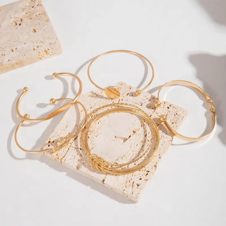Modern Harmony | Gold Bangle Bracelet Set