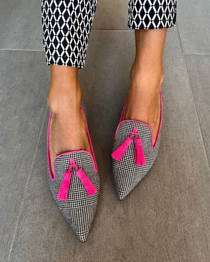 Samia | Pointed Loafer With Fluo Fringes