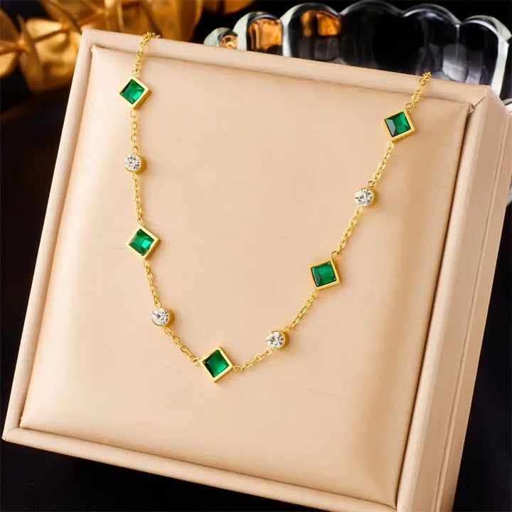 Inaya Glenwyn Necklace