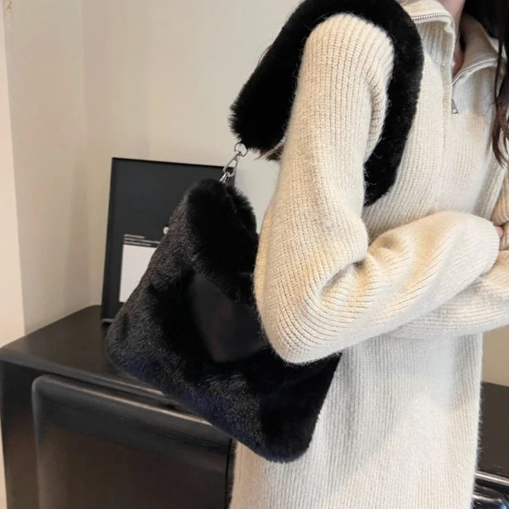 Hessa | Plush Heart Shoulder Bag